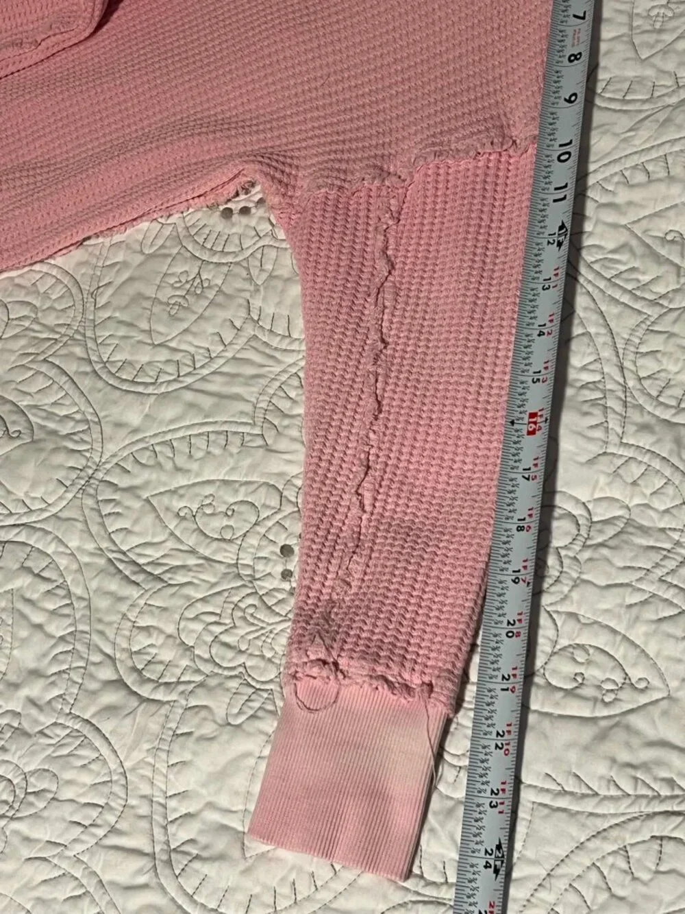 We The Free Top Slouchy Oversized Waffle Knit V-Neck Pink Dogwood Size XS